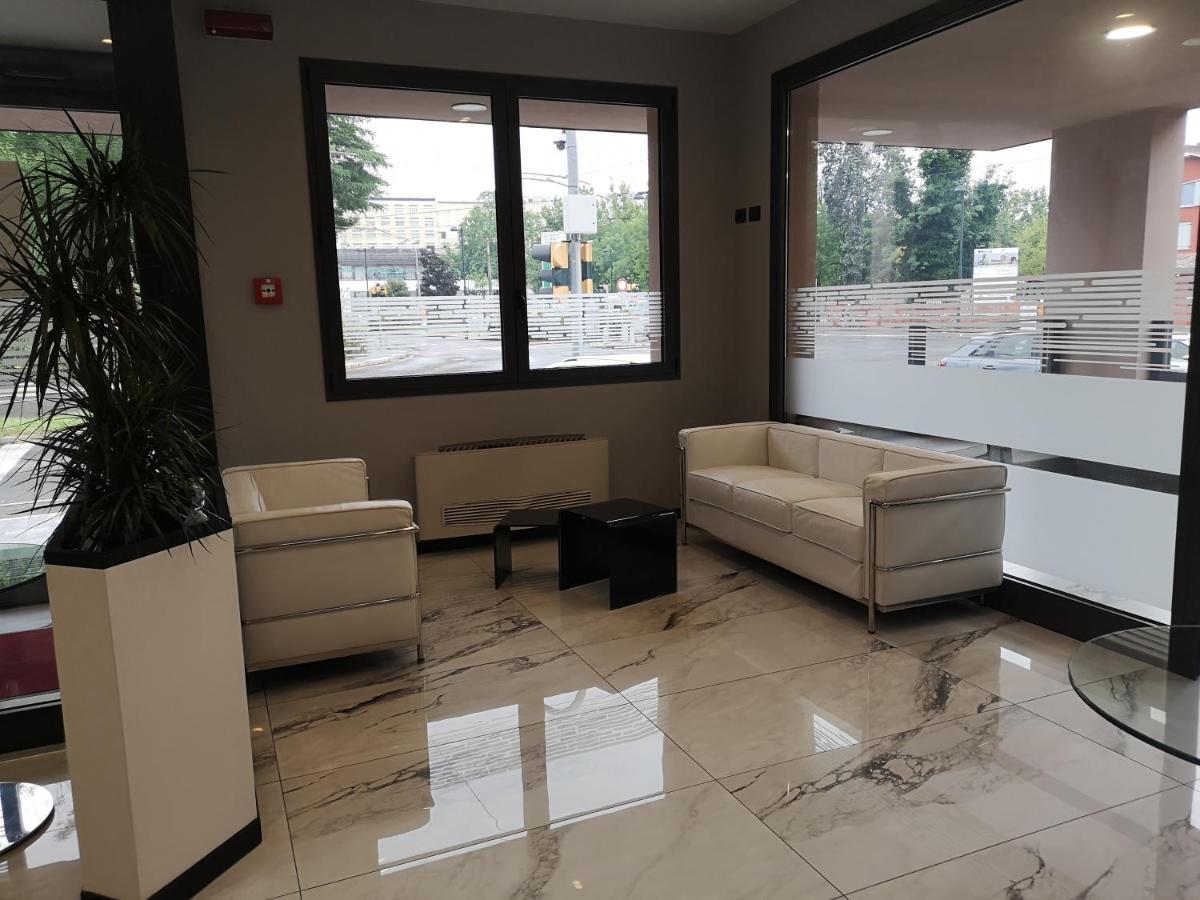 Hotel Daunia Modena Exterior photo