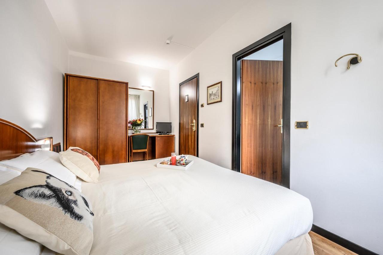 Hotel Daunia Modena Exterior photo
