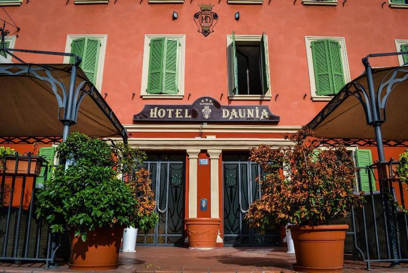 Hotel Daunia Modena Exterior photo