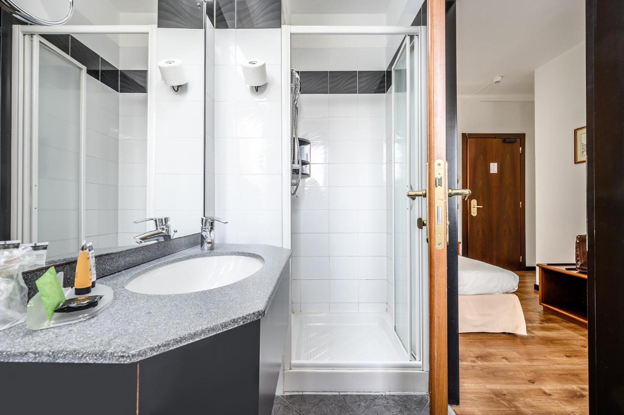 Hotel Daunia Modena Room photo