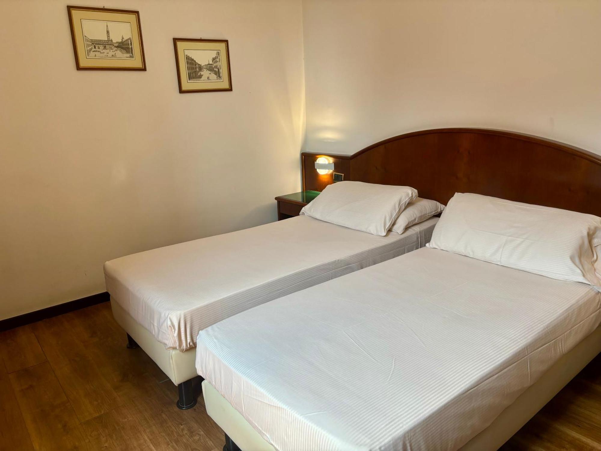Hotel Daunia Modena Room photo
